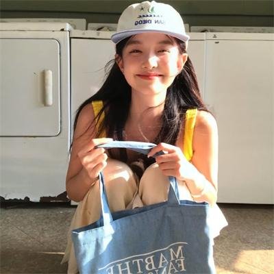 四个阿妈一个佬